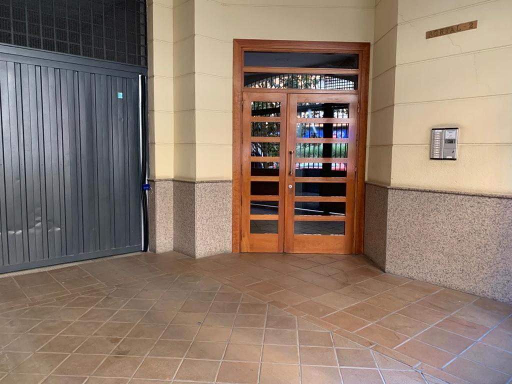 Apartamento Con Encanto Y Parking Privado Y Gratuito Granada Exterior photo